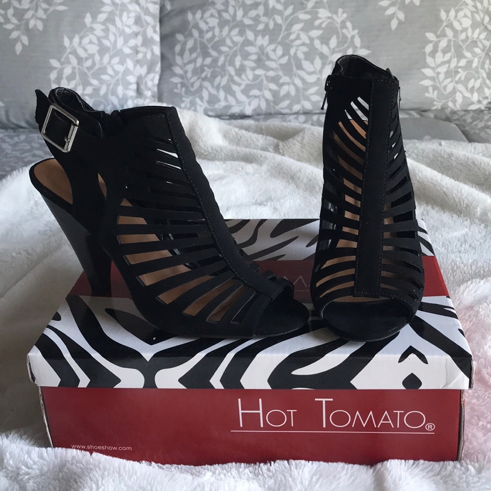Hot Tomato Black Heels